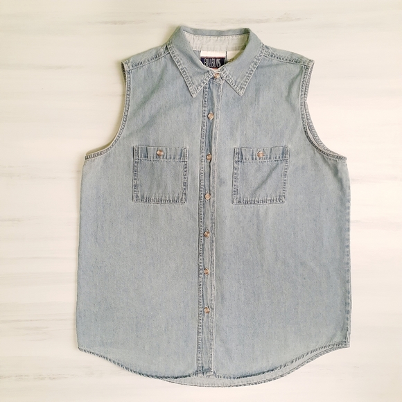 2/$30 ❤ Bill Blass Vintage 1980's Denim Shirt - Picture 2 of 6
